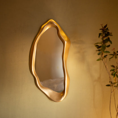 Blob Mirror