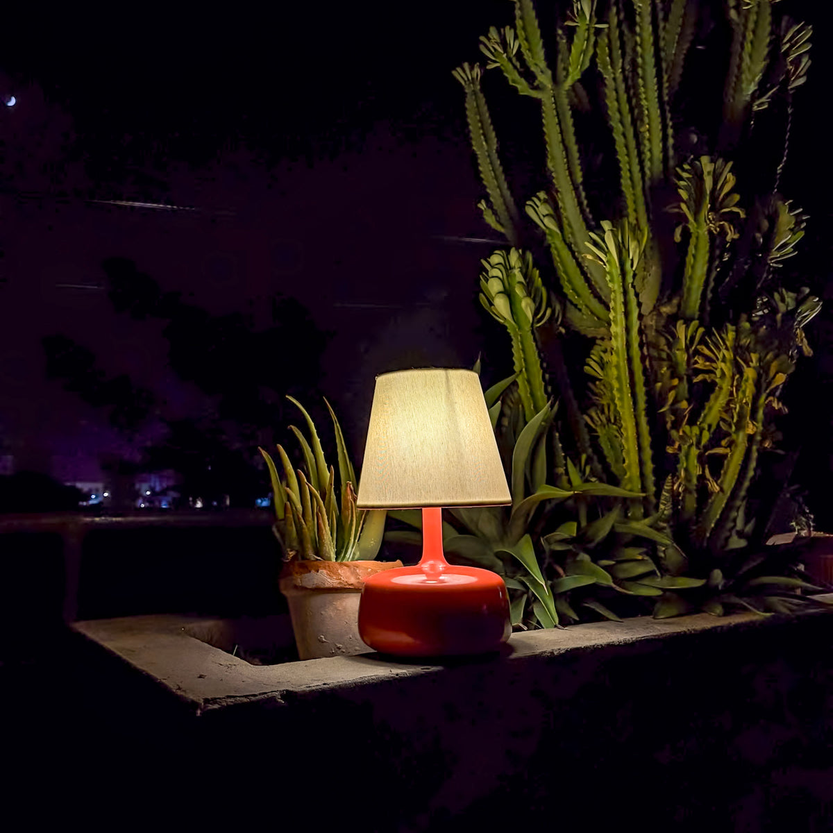 Astore Lamp