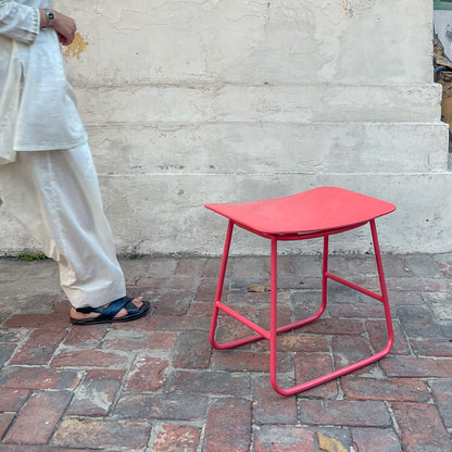 Qaus Stool
