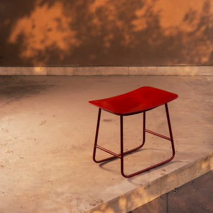 Qaus Stool